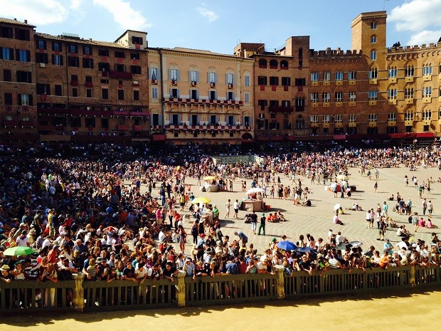 Piazza del Campo, Siena, Palio 2 luglio 2014
