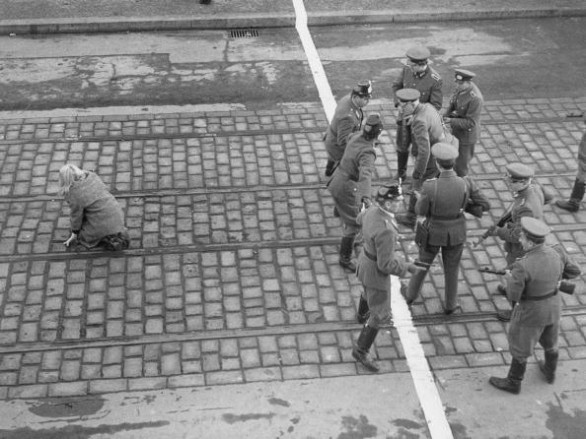 Confine di Berlino Est ed Ovest, prima della costruzione del Muro - 1955