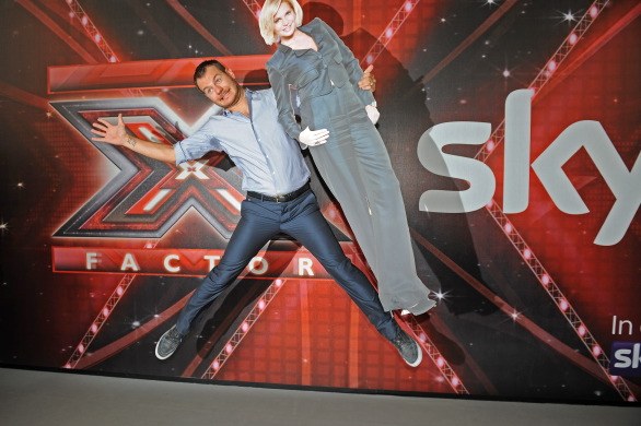 Alessandro Cattelan su SKY conduce X Factor 5