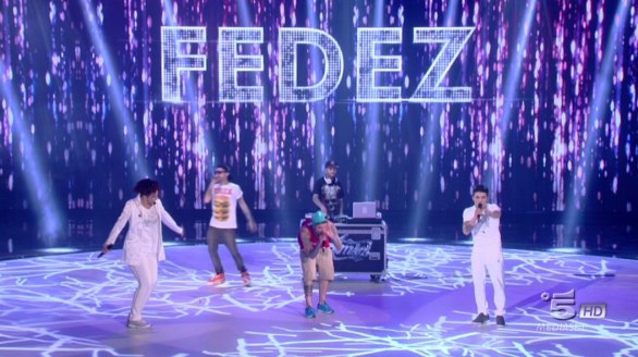 Amici 2013, quarta puntata serale: Fedez canta con Moreno e Greta, Nesli duetta con Edwyn