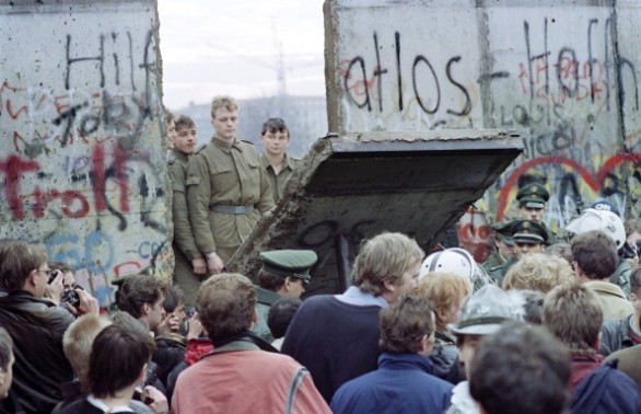 Il Muro è abbattuto - 1989