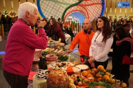 Foto dal baclstage de La Prova del Cuoco di Raiuno con Elisa Isoardi Anna Moroni Beppe Bigazzi