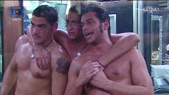 Grande Fratello 11 - Sauna sexy di Nando Colelli, Pietro Titone, Sheila Capodanno e Davide Baroncini