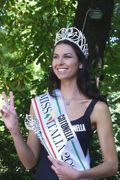 La vincitrice dell'edizione di Miss Italia 2000 Tania Zamparo
