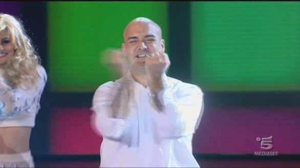 Roberto Carlisi, ballerino imitatore di Carrà e Cuccarini, a Italia s Got Talent 2013