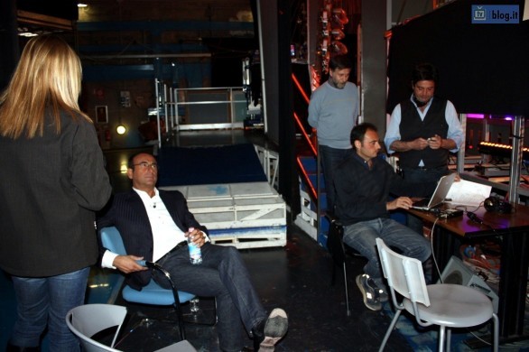 TvBlog nel backstage de L'eredità con Carlo Conti e le professoresse