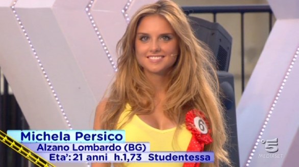 Veline 2012 - Michela Persico vince la puntata del 01 agosto